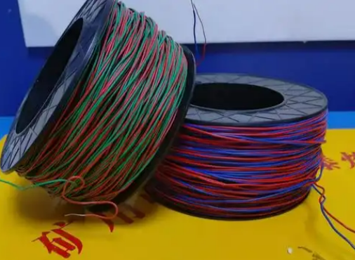 海东放炮线的主要材质有哪些？不同材质的适用场景有何区别？