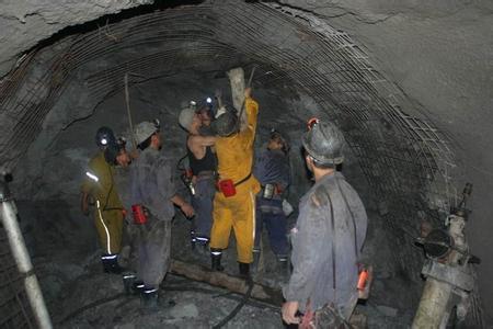 海东工程爆破中的危险因素分析以及应对工程爆破危险的措施